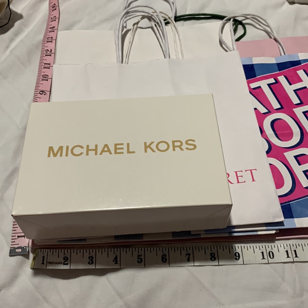 Gift Bags & Box